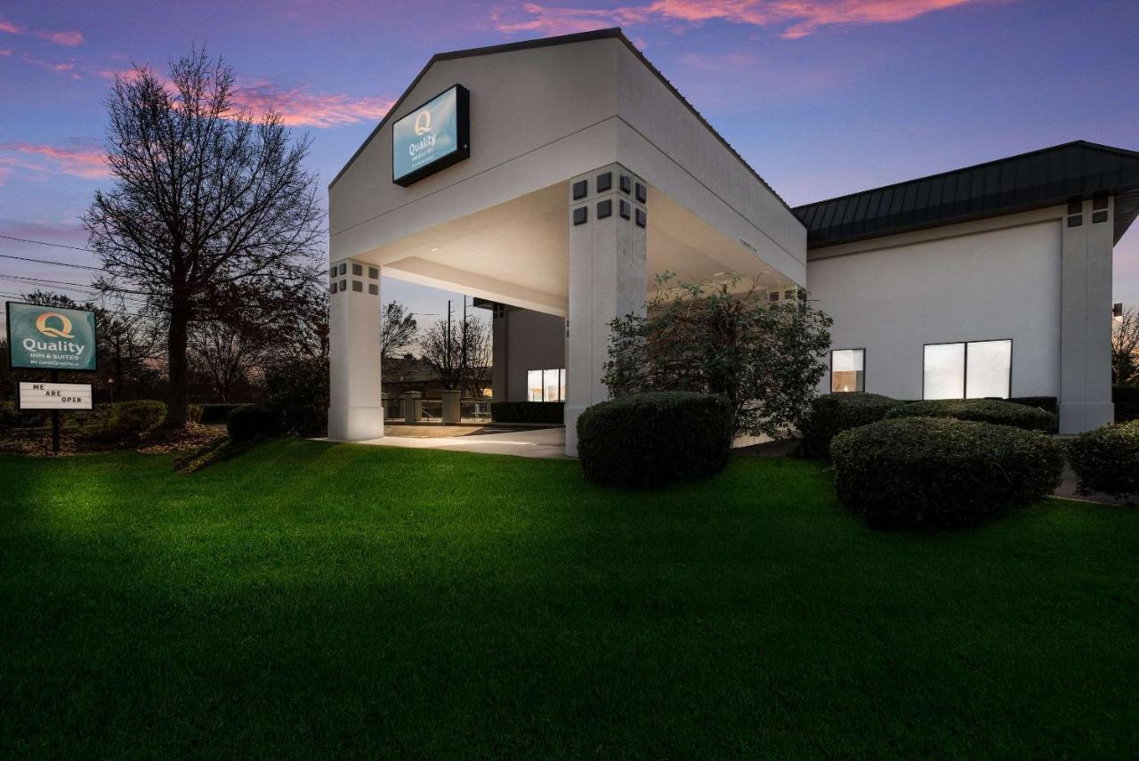 אייקן Quality Inn & Suites מראה חיצוני תמונה