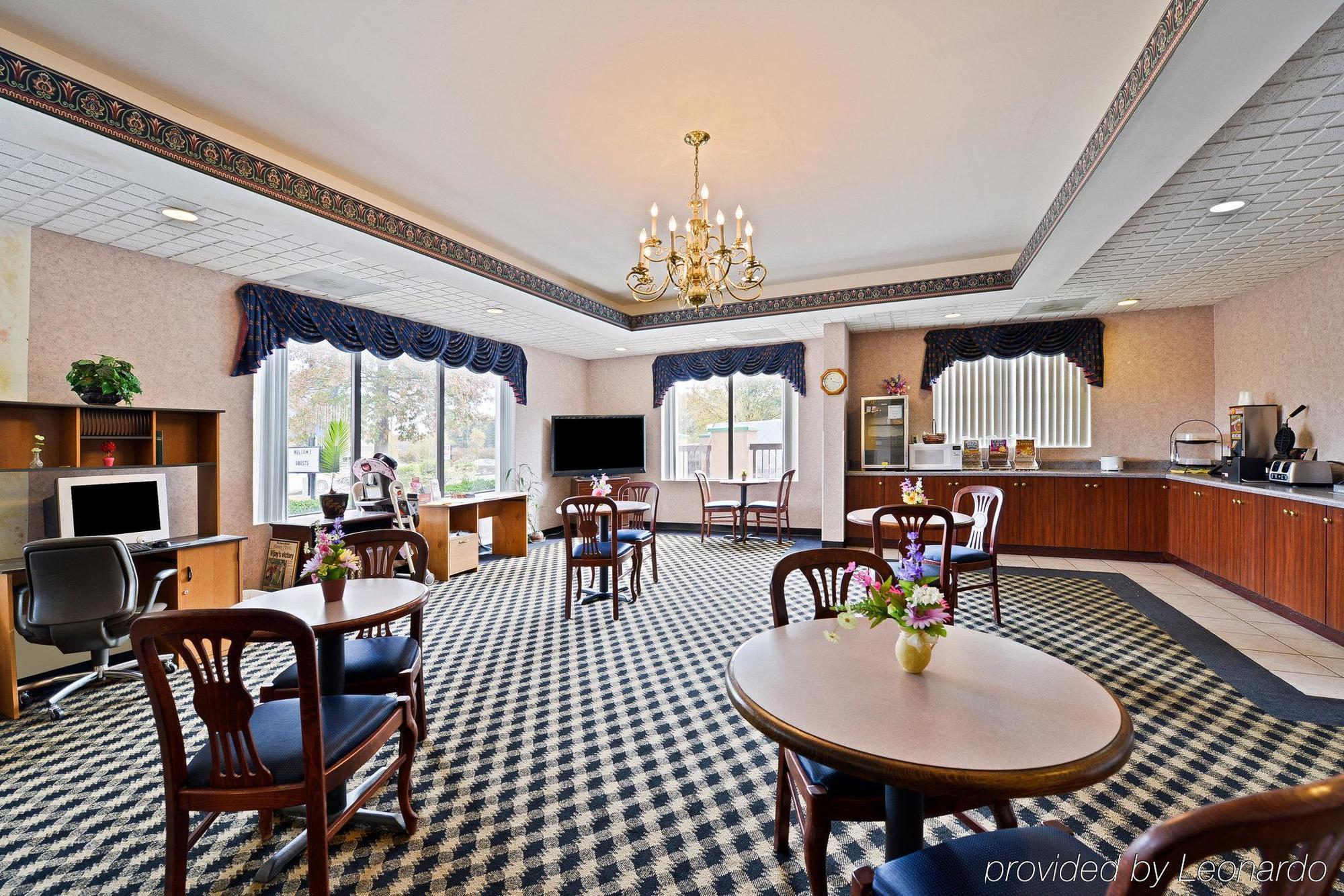 אייקן Quality Inn & Suites מסעדה תמונה